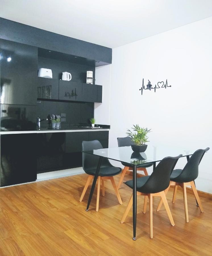 Iq Callao Recoleta Estudio บัวโนสไอเรส ภายนอก รูปภาพ